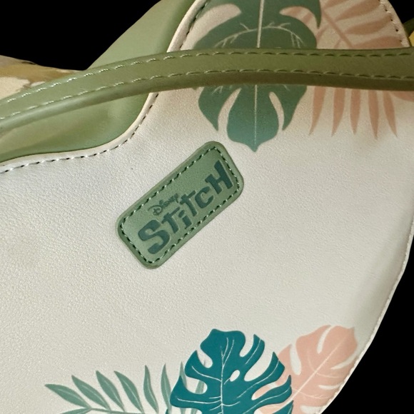 DISNEY Brand Stitch Heart-Shaped Crossbody by BIOWORLD New With Tags - Picture 13 of 13